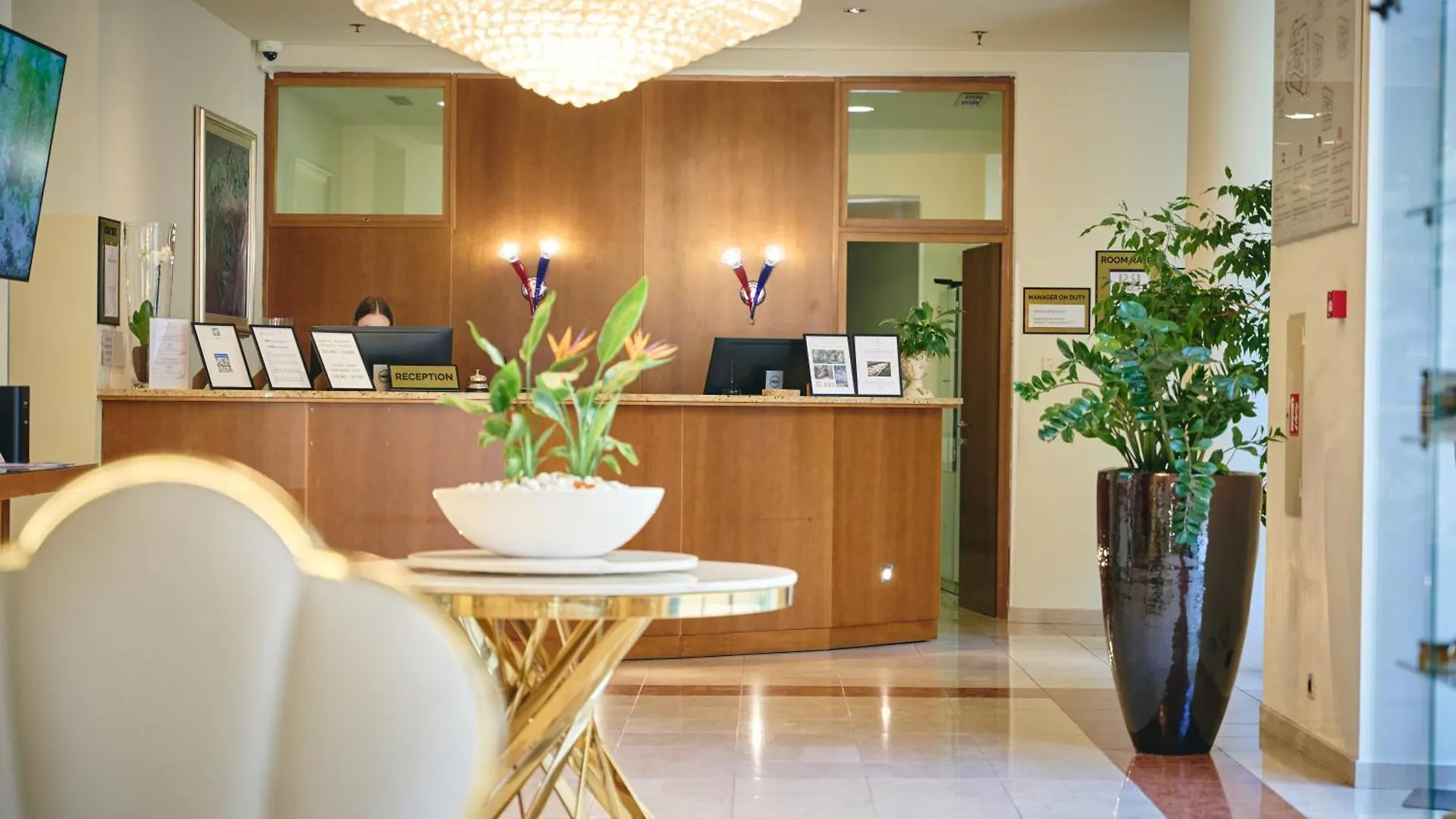 Bristol Hotel Опатия 4*,