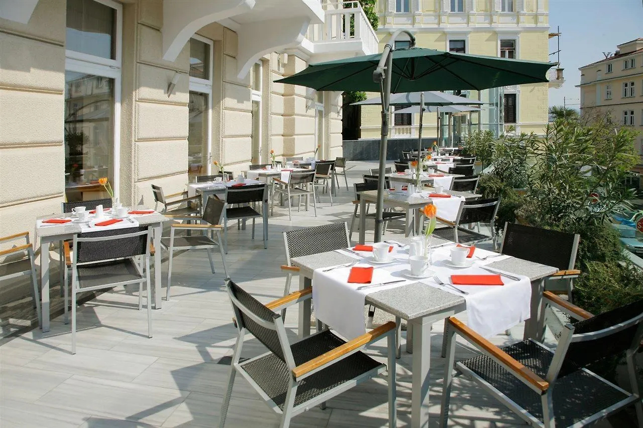 ****  Bristol Hotel Опатия Хорватия