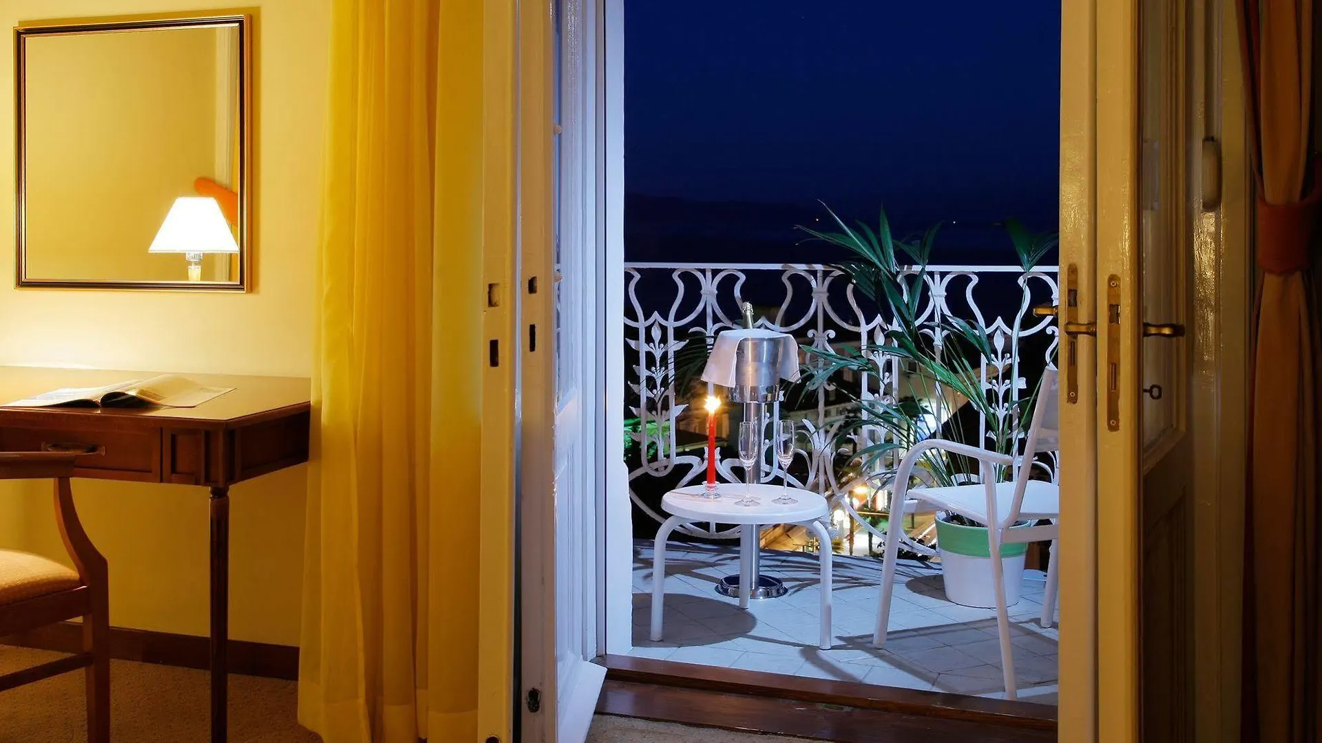 Bristol Hotel Опатия 4*,